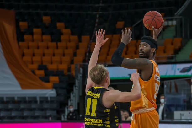 者的出色服 者的出色服